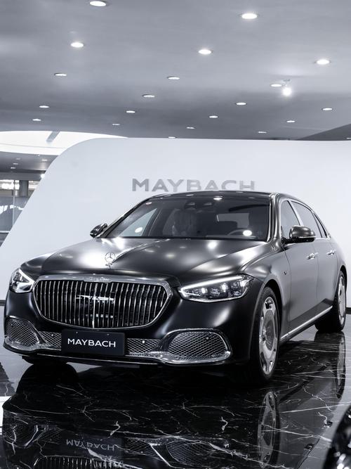 重庆73岚图汽车的售后服务让用户无忧出行，迈巴赫未来的豪华车趋势